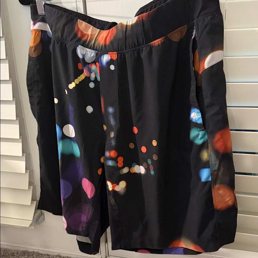 lululemon athletica Black Multicolor Men's Shorts